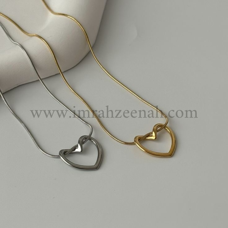 Minimal Heart Pendant Necklace - Image 3