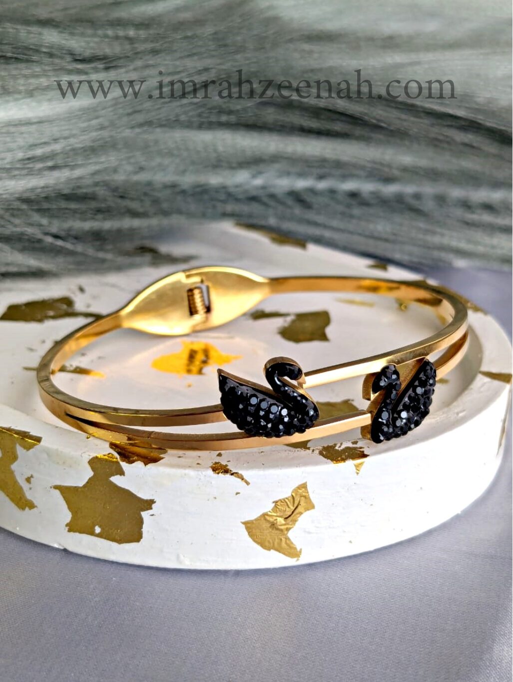 Duo Black Swan Bangle