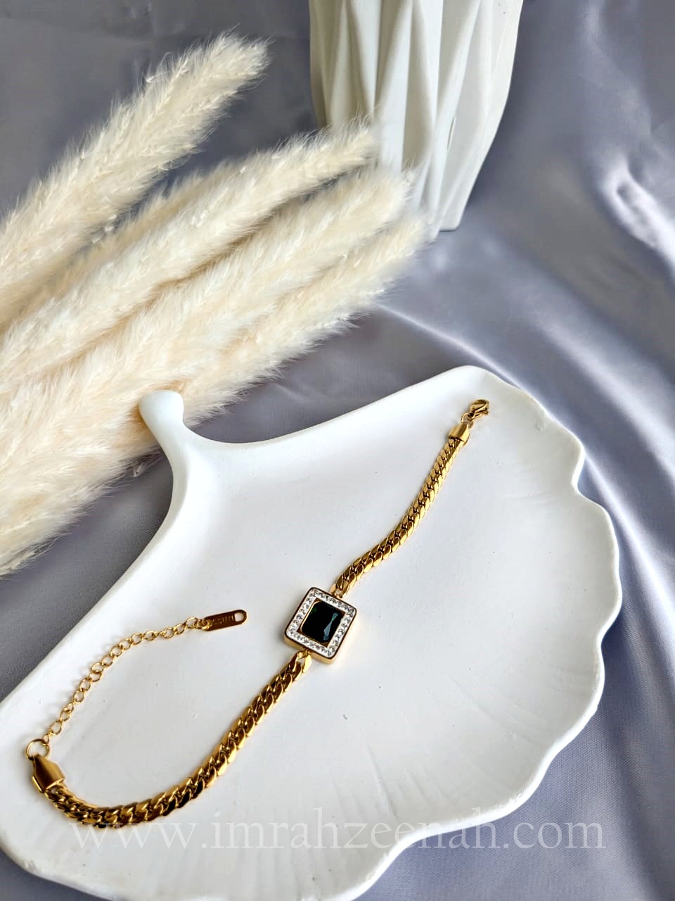 Emerald Noir Bracelet