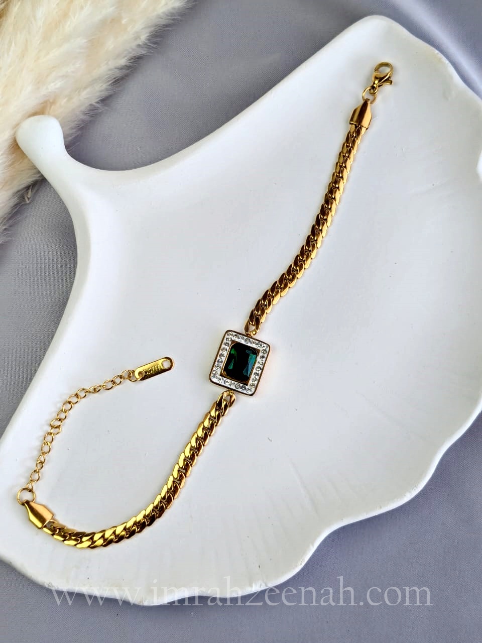 Emerald Noir Bracelet - Image 2