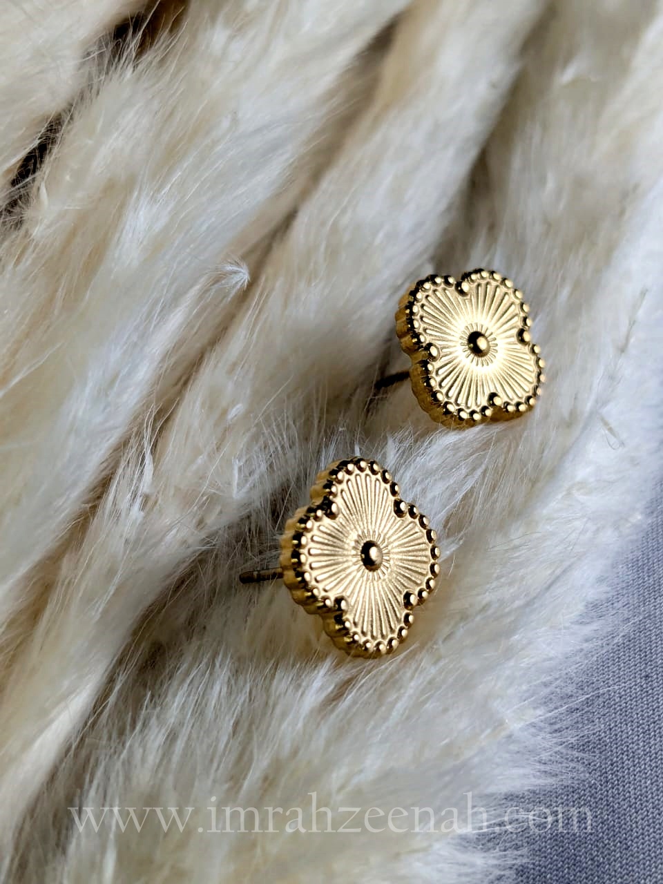 Eterna Clover Earrings (Gold)
