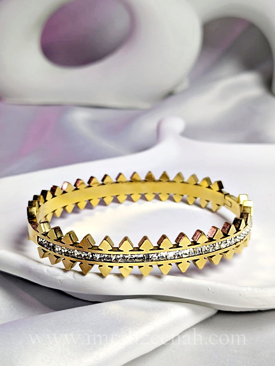 Aurora Crown Bangle