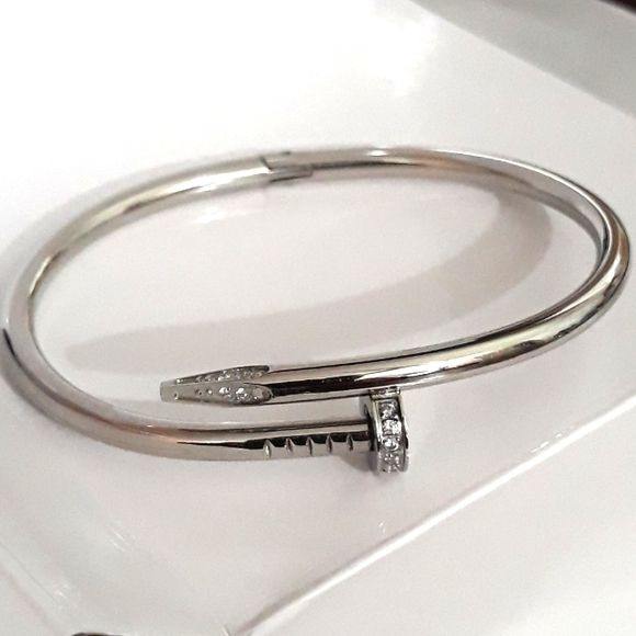 Luxury Nail Bangle – Cartier Style, Tarnish-Free, Multiple Designs - Image 5