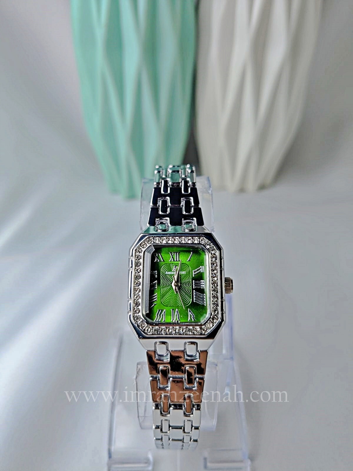 AP wrist watch with luxury diamontees green dial with roman numerals