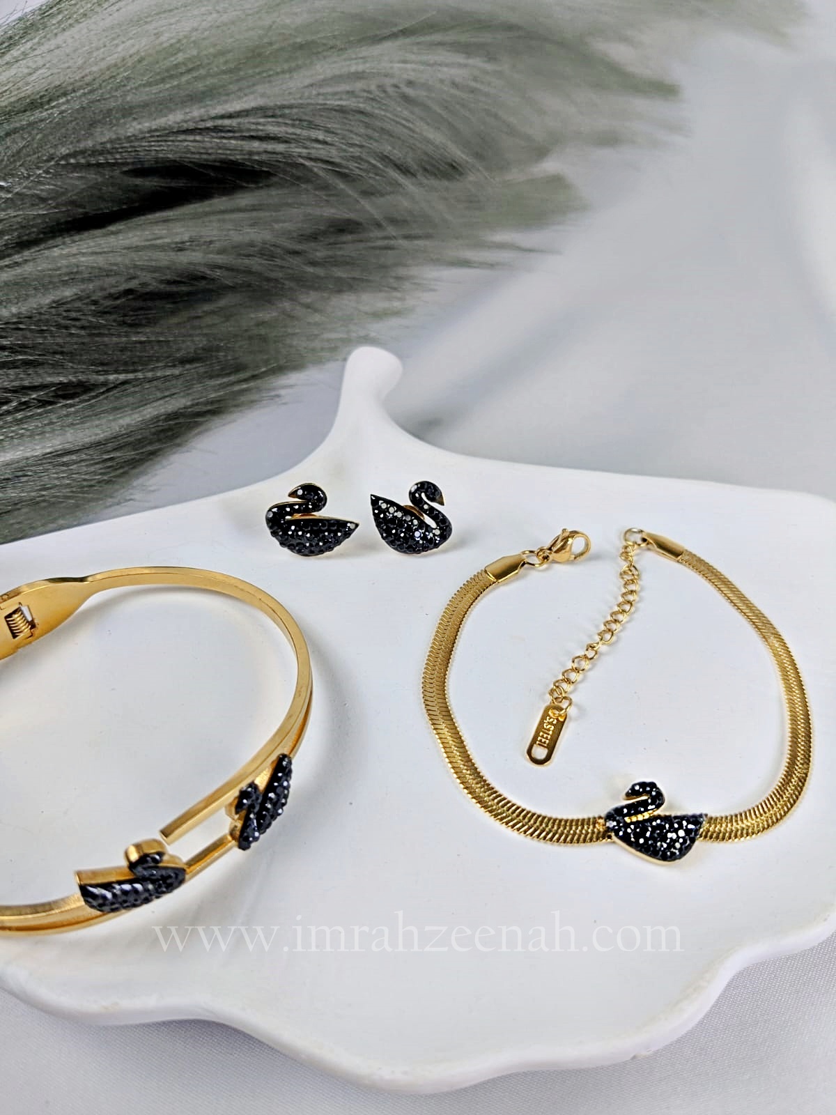 Black Swan Jewelry Set – Bangle, Bracelet & Earrings