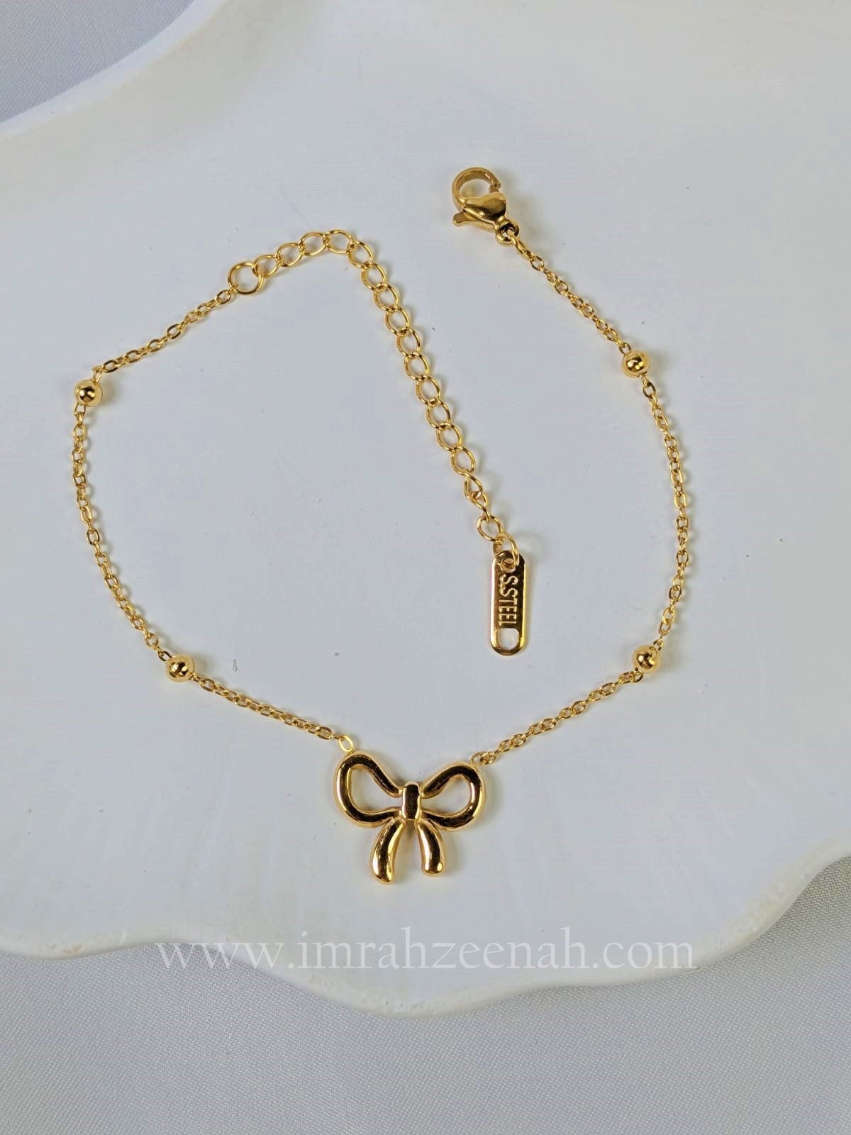 Minimal Bow Bracelet – Waterproof, Anti Tarnish, Stainless Steel, Hypoallergenic Jewelry for Women