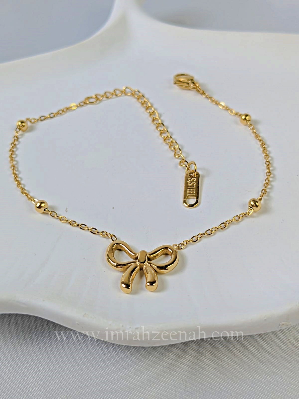 Minimal Bow Bracelet – Waterproof, Anti Tarnish, Stainless Steel, Hypoallergenic Jewelry for Women