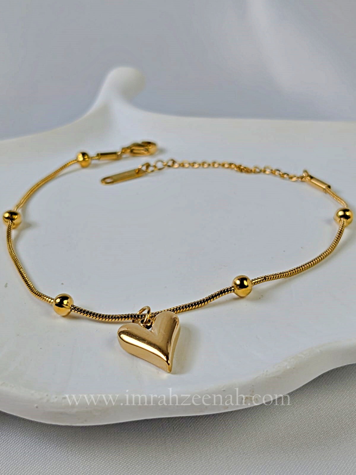 Gold Heart Bracelet – Waterproof, Anti Tarnish, Stainless Steel, Hypoallergenic Women’s Jewelry