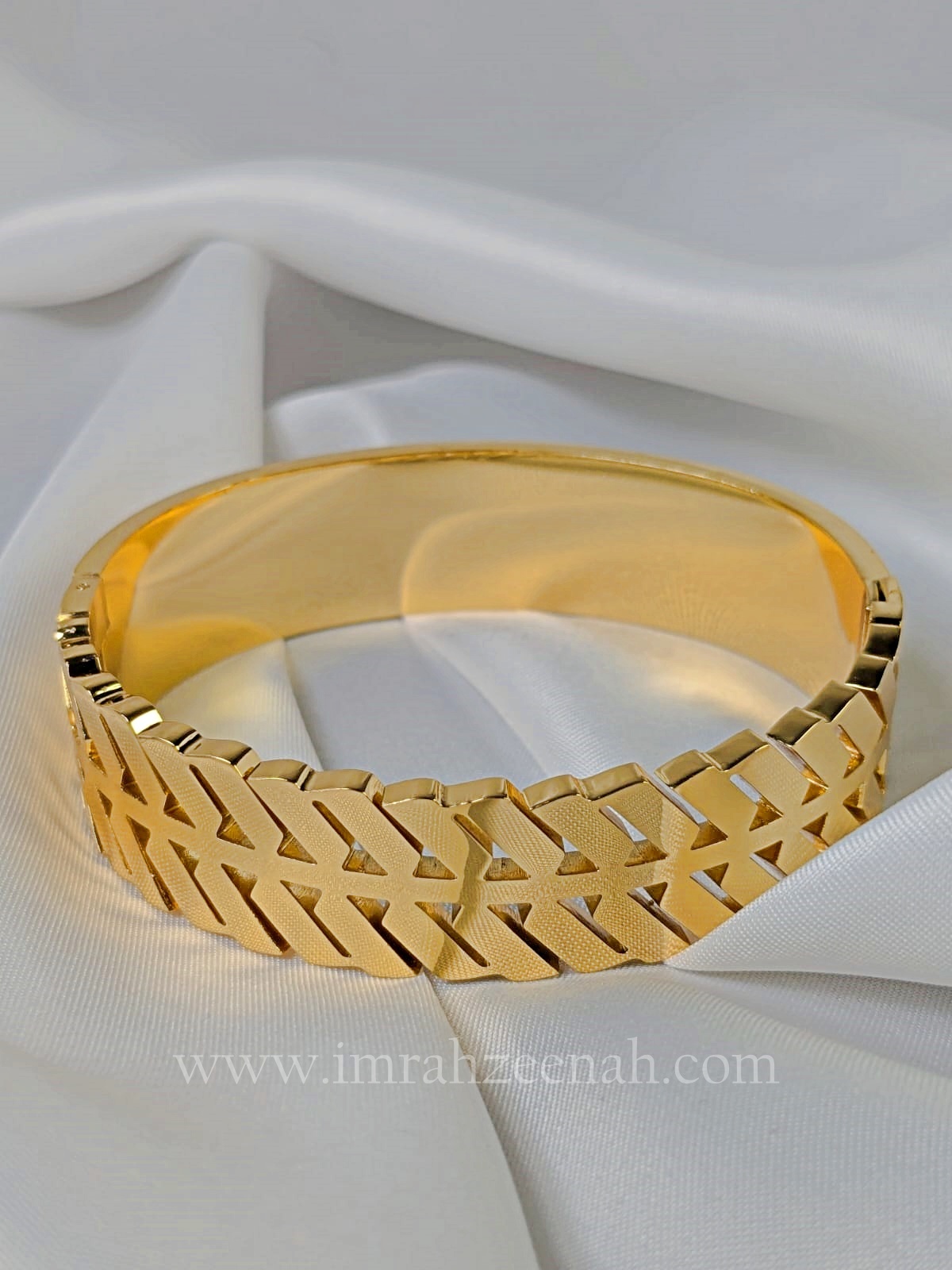 Gold Plated Wide Cuff Bracelet | 316L Stainless Steel | Anti Tarnish