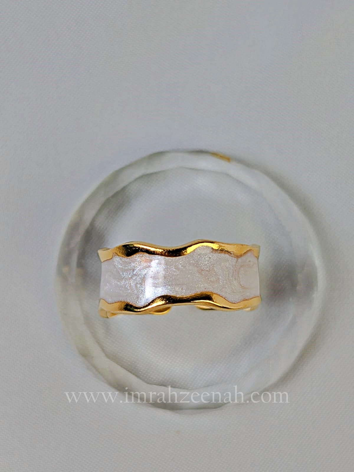 Golden waterproof wave adjustable ring for women, anti-tarnish stainless steel jewelry in Pakistan