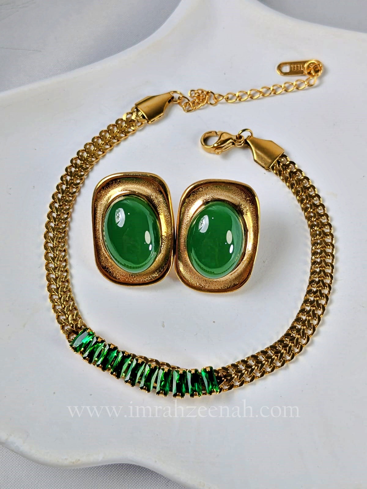 Green Gemstone Jewelry Set – Bracelet & Earrings