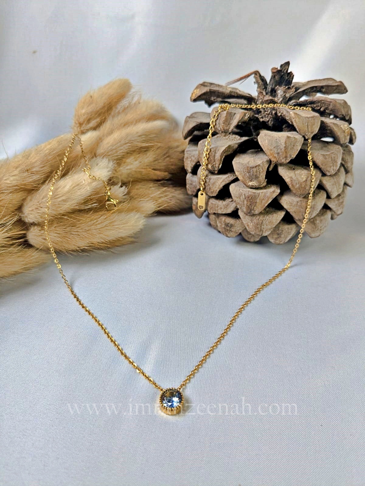 Minimal white crystal circle pendant necklace with golden thin chain stainless steel