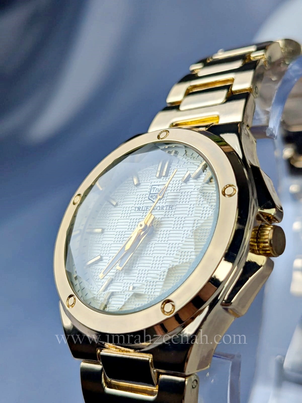 TW Philipe Style - Precision Quartz With Date Window golden color