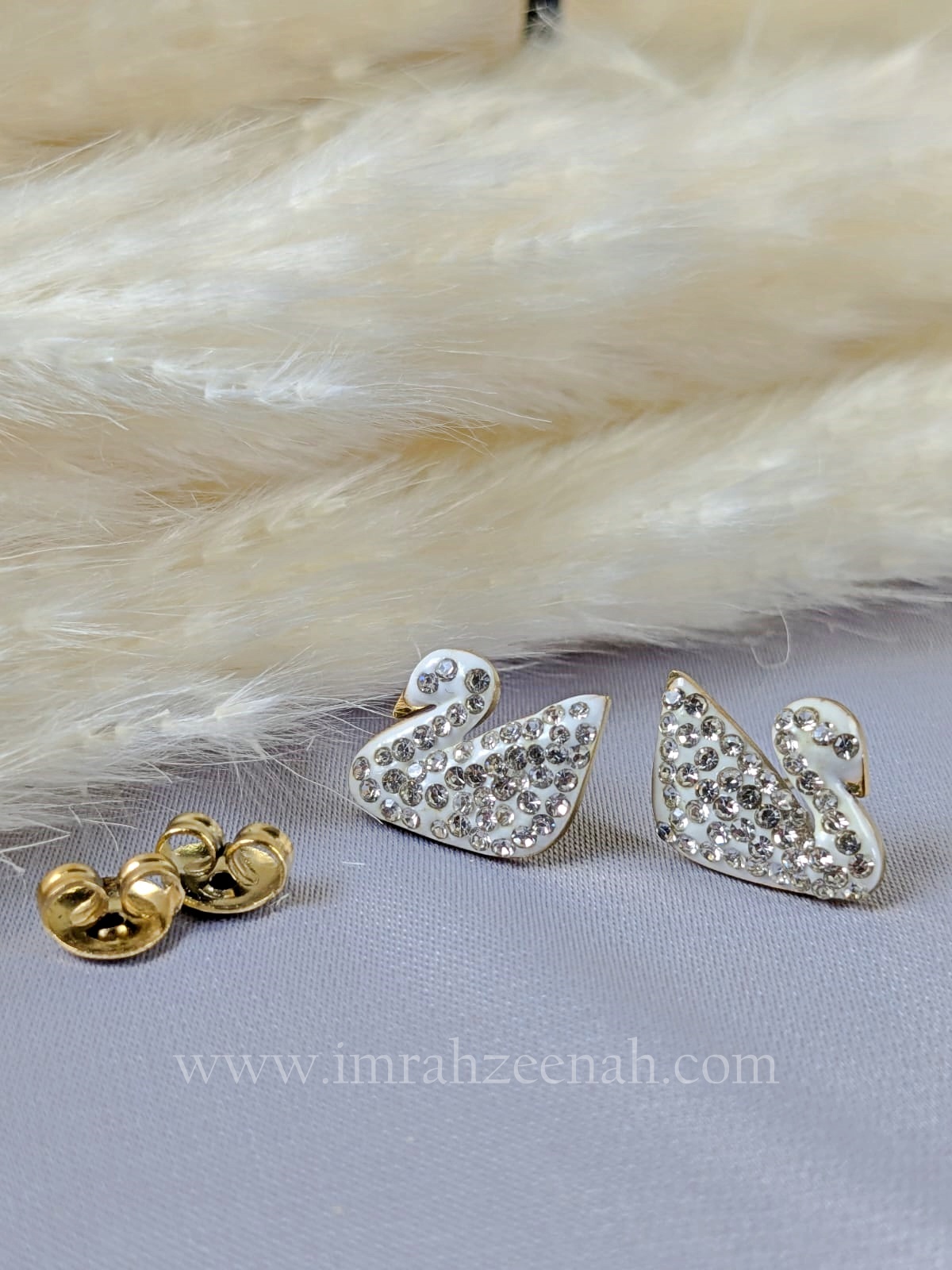 White Swan Stud Earrings – Waterproof, Anti Tarnish, Stainless Steel, Hypoallergenic Daily Wear Jewelry